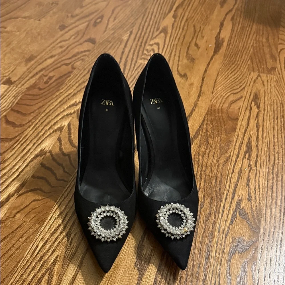 Zara chic black